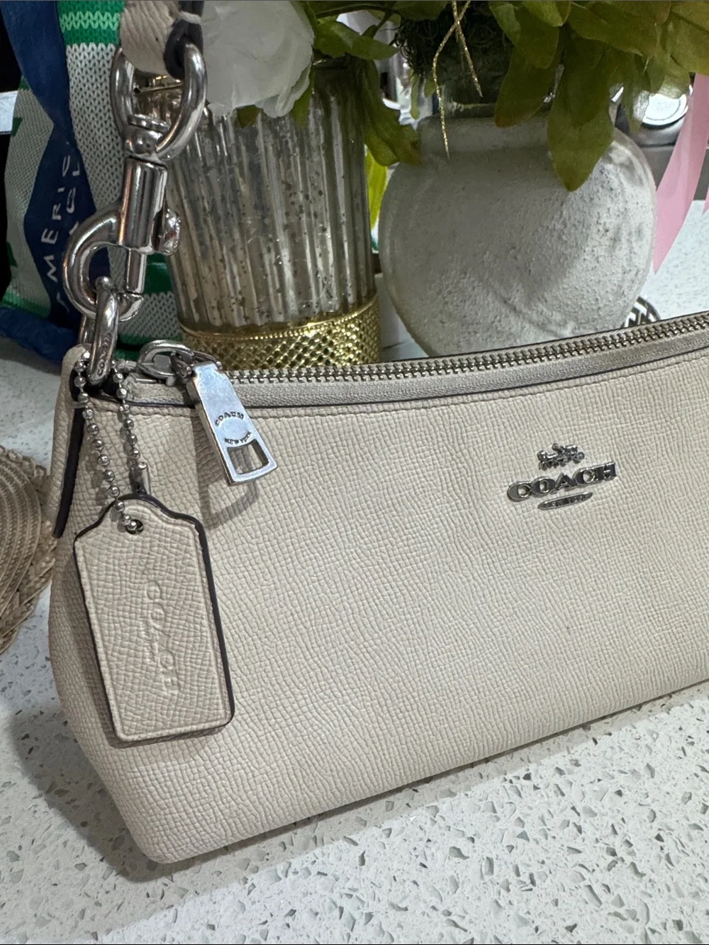 🤍COACH Charlotte Shoulder Bag